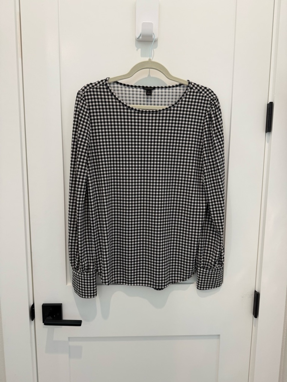 Ann Taylor Black and White Gingham Long-Sleeve Top